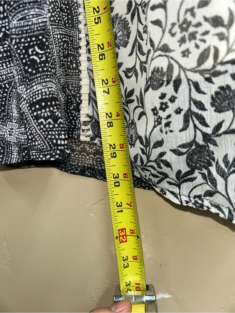 🔥5/$35🔥 Boho Black & White Printed Maxi Dress | Rewind | Size XS - Picture 8 of 9